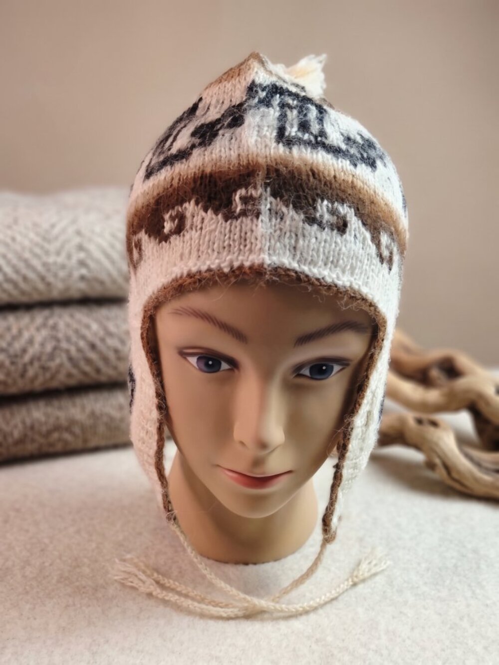 Traditional Wool Chullo Hat – Andean Cusco Design – Warm Thermal Headwear